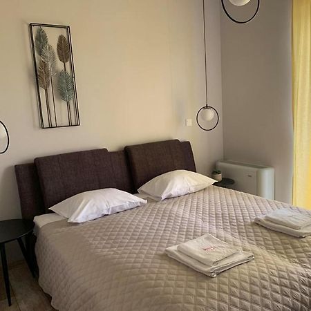 Balkon Apartmanhaz Panzio バラトンフレド エクステリア 写真