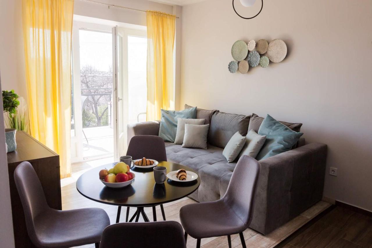 Balkon Apartmanhaz Panzio バラトンフレド エクステリア 写真