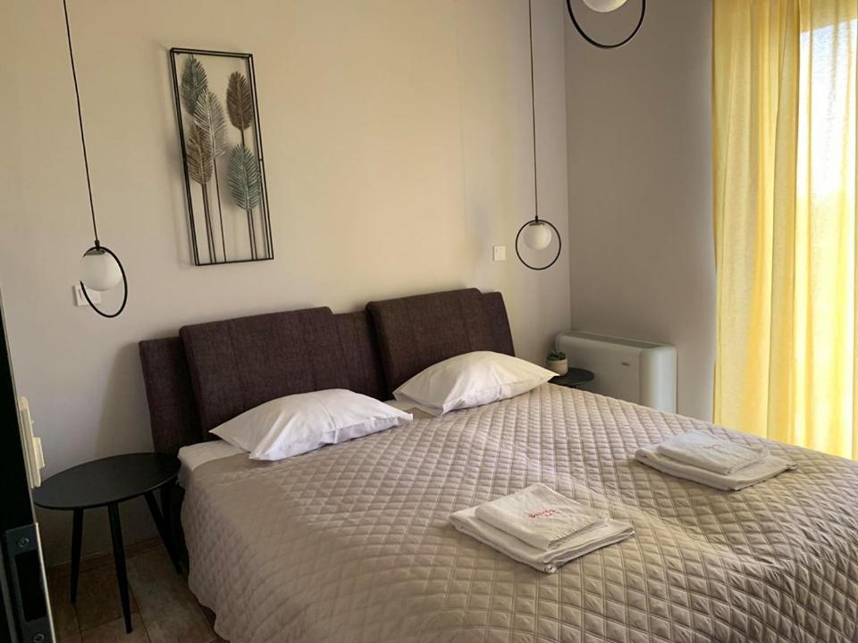 Balkon Apartmanhaz Panzio バラトンフレド エクステリア 写真